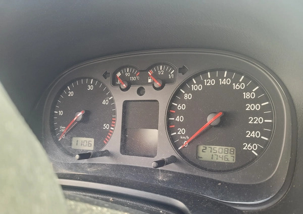 Volkswagen Golf cena 8900 przebieg: 275000, rok produkcji 2002 z Kobyłka małe 92